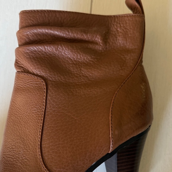 Sofft Brown Heeled Boots Size 8 - Picture 3 of 10